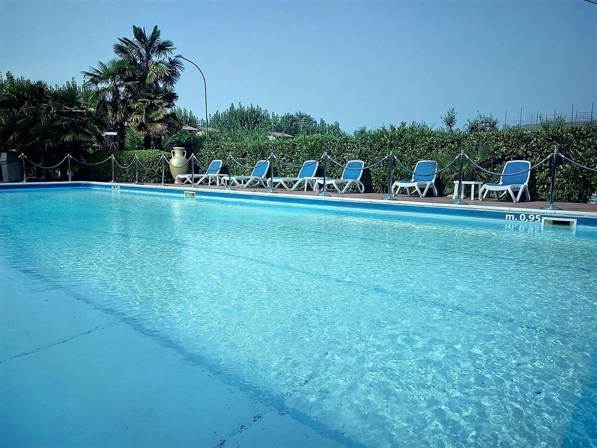 פסקיארה דל גארדה Hotel Oceano מראה חיצוני תמונה