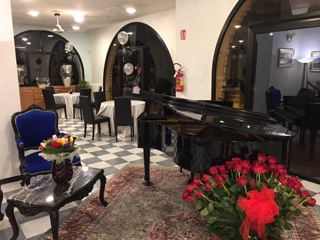 פסקיארה דל גארדה Hotel Oceano מראה חיצוני תמונה
