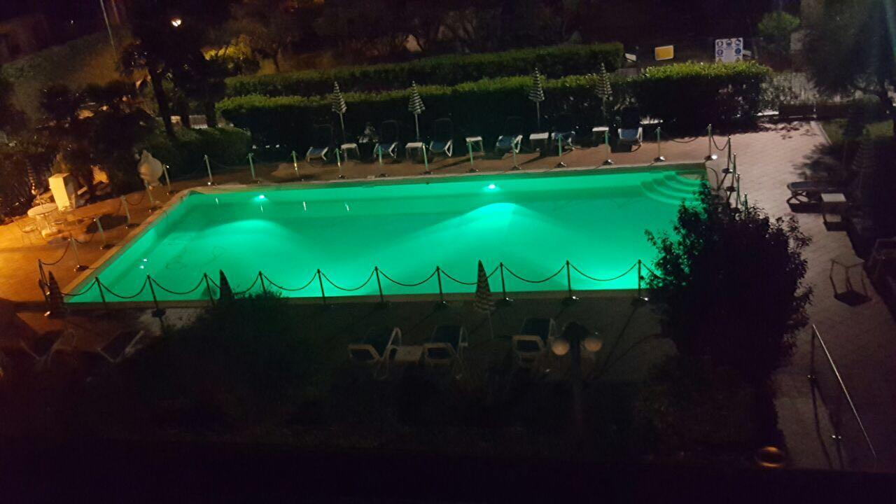 פסקיארה דל גארדה Hotel Oceano מראה חיצוני תמונה