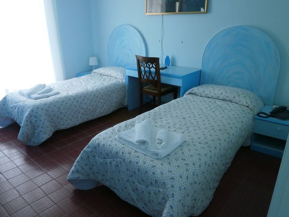 פסקיארה דל גארדה Hotel Oceano מראה חיצוני תמונה