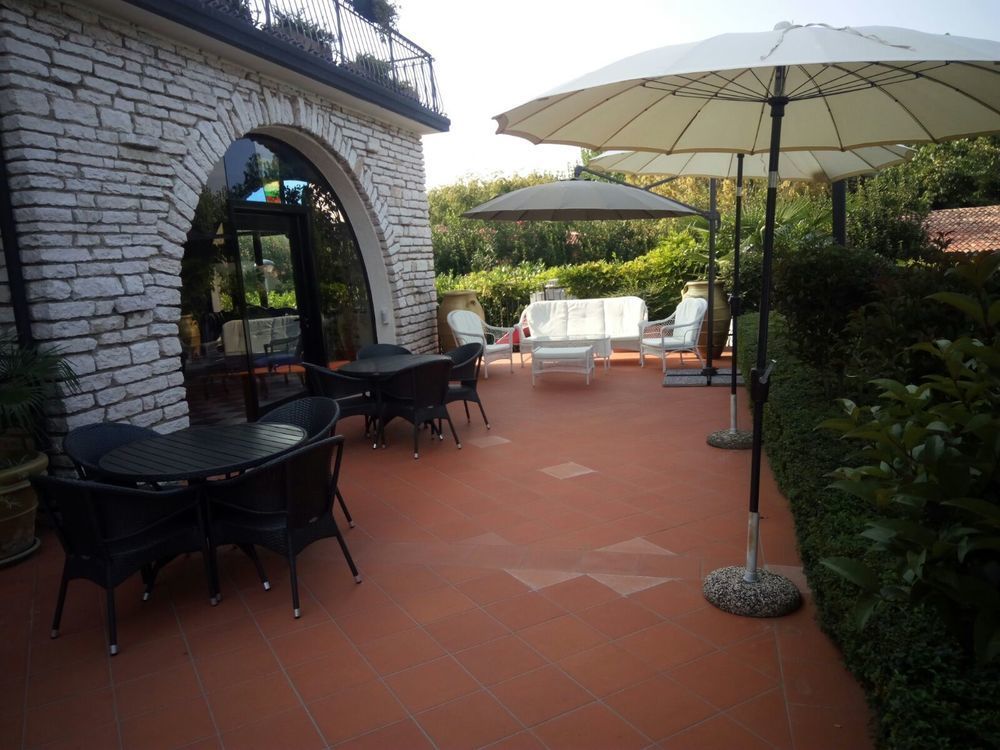 פסקיארה דל גארדה Hotel Oceano מראה חיצוני תמונה