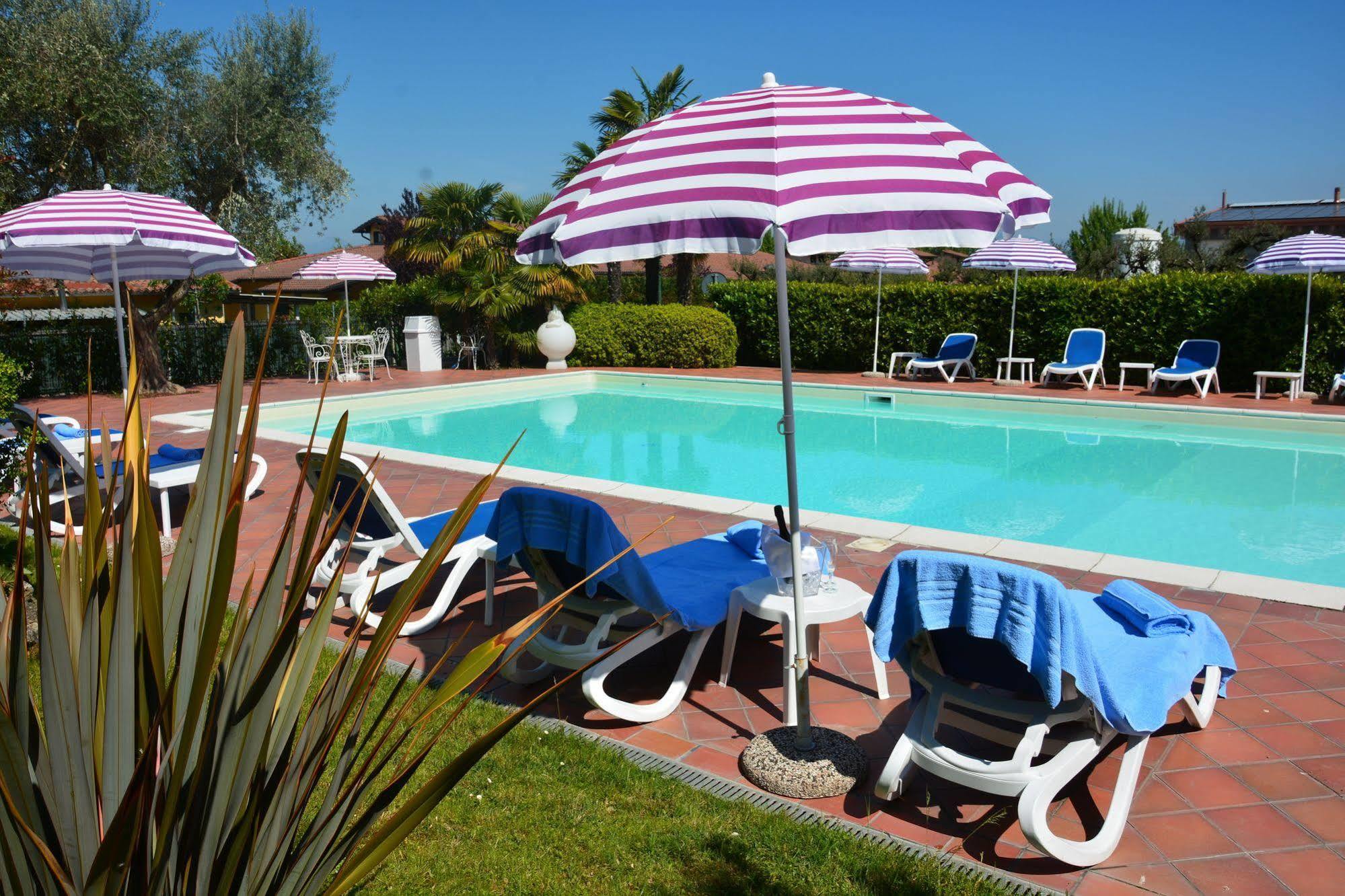 פסקיארה דל גארדה Hotel Oceano מראה חיצוני תמונה