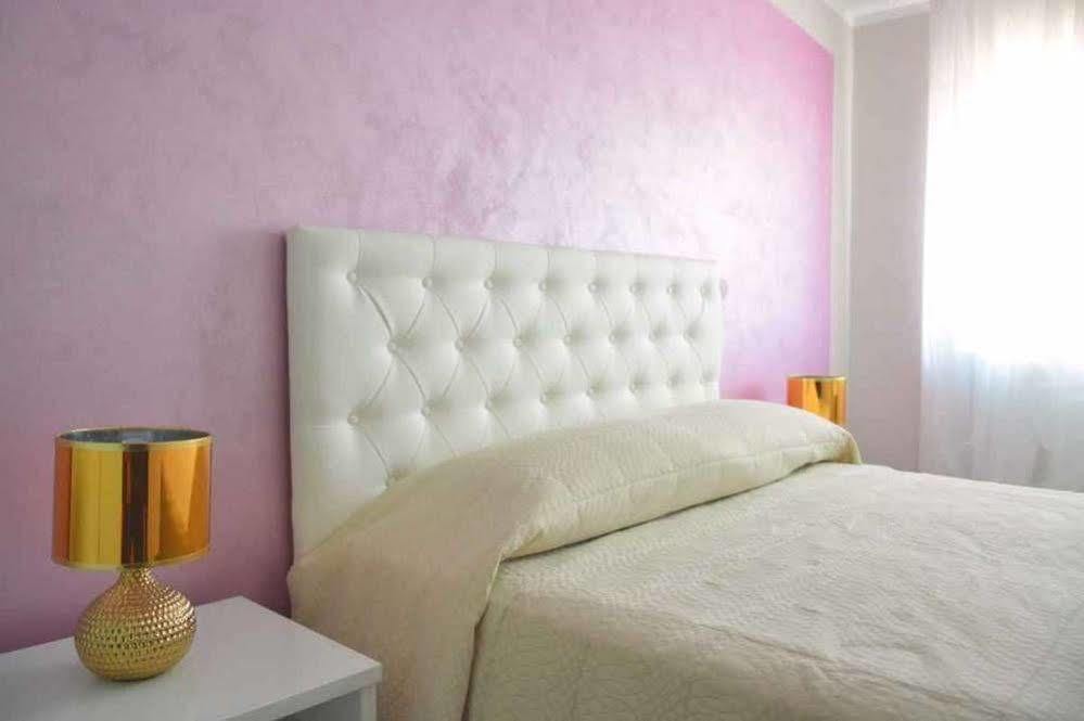 פסקיארה דל גארדה Hotel Oceano מראה חיצוני תמונה